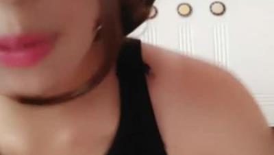 吊钟大白奶子美女主播特会放骚勾人小粉嫩穴特爱出水得了不少礼物