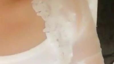 给我找个长的好看一点的不要大叔高颜值美女主播直播引诱技师小伙