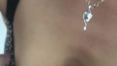 骚妻向大家展现她的骑术cut