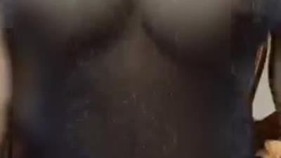 极品网红尤物阿姨洗太绿超高颜值S身形巨乳自拍 4V