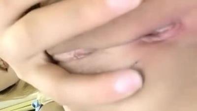 高颜值妖艳妹子诱惑无毛粉穴假吊骑坐大黑牛