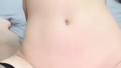 黑丝美女的性爱自拍极品丰臀骑乘无套啪啪直接内射爽翻天