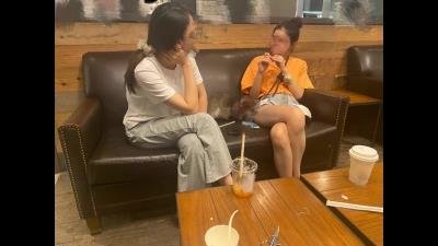 险些双飞！少妇有事离开把她闺蜜草了