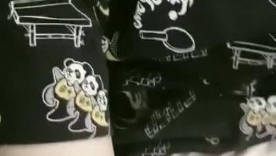 还在考研的真实学生妹还有一大堆作业要做准备考研被哥们拉到一边就干