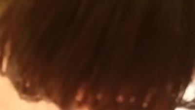 漂亮嫩妹子酒店啪啪自拍流出无毛嫩穴特别紧吃棒棒技术也不错还很羞涩