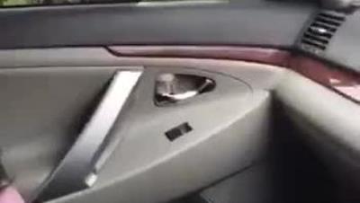 接甜美的小女友下班女不去酒店了今天玩车震好不好男大白天玩这么刺激？