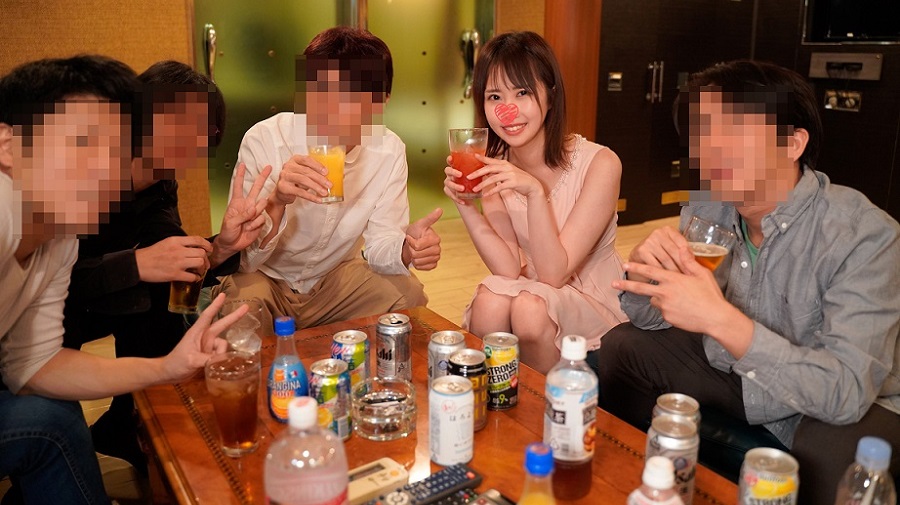 FC2PPV-1212917-B（モザイク有り）【便乗流出・削除予定】2019最后の超プレミア青●●●大学4年　泷●美树（22）みんなで回したったｗT●●内定ミス●学201●【鬼プレミア】