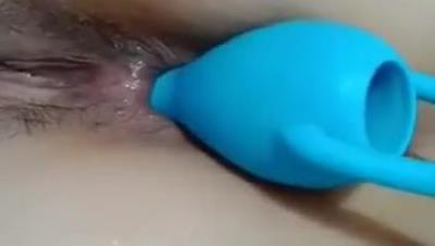 快手骚货『皮卡邱』被用肛塞调教后入快速抽插爽的呻吟连连