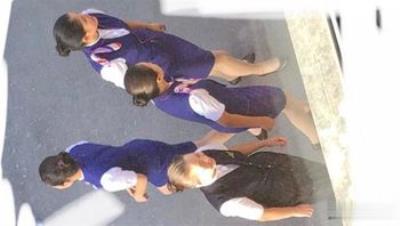 连拍三位年轻漂亮的空姐都是粉逼嫩穴