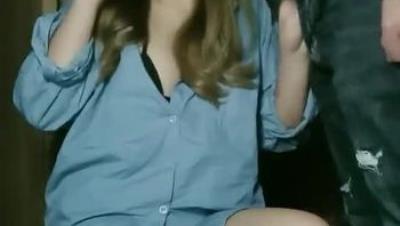 半夜偷情约炮邻居哥哥房间玄关处开操无套爆浆内射叫床销魂