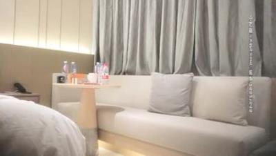 今晚高颜值黑丝诱惑极品美乳上演强奸式啪啪妹子永生难忘的体验