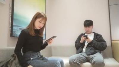 3000网约高颜值外围小姐姐清新女神蜂腰翘臀白嫩美肤温柔配合床上激情一小时