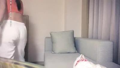 约操风韵漂亮小少妇调情一番再啪