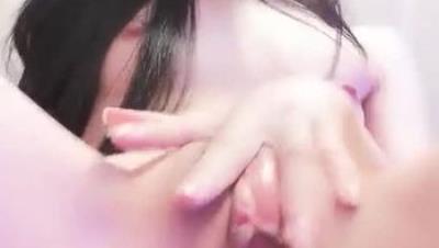 坠入人间的精灵高颜值嫩妹给大家看看白虎小穴