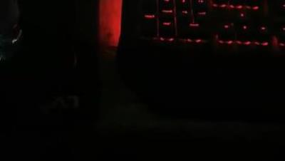 深夜与小哥在网吧厕所给小哥口交脱光了后入满足了小哥自慰骚逼