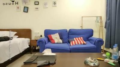 温柔小少妇，沙发啪啪调情，超清4K设备完美呈现