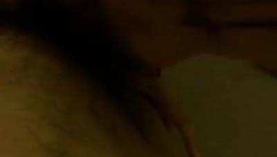 骚女友浴室舔男友鸡鸡，口爆把精液射进嘴里，这曼妙的身材后入好爽！