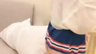 人间水蜜桃鸭两姐妹一个女仆装一个啦啦队干的好爽2