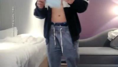 漂亮高颜值美乳，见到猛男春心萌动 妩媚诱人极品尤物