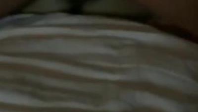 推特【暖冬先生】无套抽插漂亮美乳粉穴小情