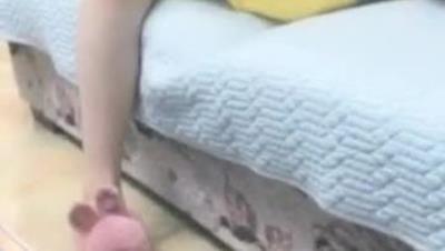 两姐妹大战外卖小哥疯狂啪啪小哥干不动了扶墙而出1