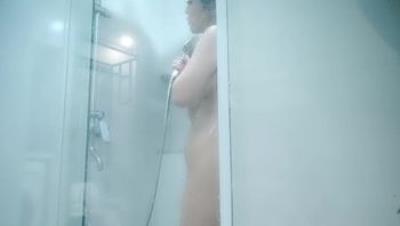 酒店约上门服务 颜值还可以的大奶少妇很耐操