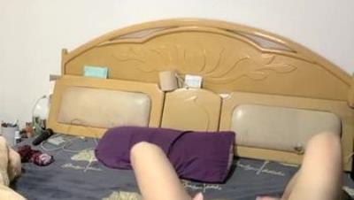 哥哥今天特别猛 把我弄的上蹿下跳 爽到飞天