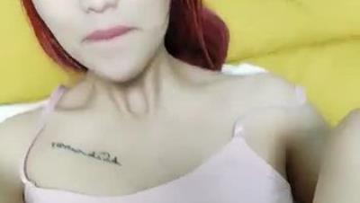 乖巧的瑶瑶，舔蛋吃鸡巴压在身下抽插浪荡 呻吟够骚