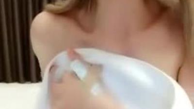 极品萝莉美乳女神【瑶瑶baby】随机勾搭陌生人带回家激情啪啪 敏感小穴操到白浆四溢