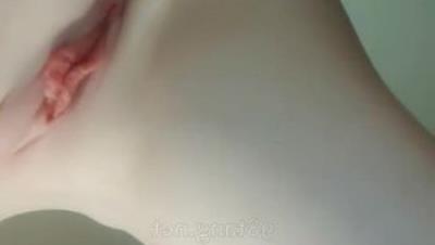 【极品名器】见识真正的极品名器美穴『白虎萝莉酱』内射蝴蝶逼 像充气娃娃一样白嫩晶莹