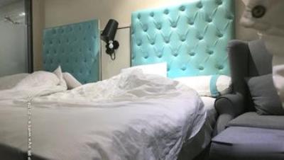 良家女神，甜美温柔，羞涩口交，无套内射