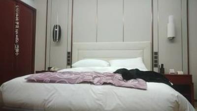 酒店约操兼职小少妇，掰穴后入视角独特完美展示