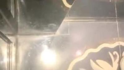 女神约粉丝，KTV疯狂一晚，【旺仔牛逼糖】没有大黑牛就用啤酒瓶，特写粉穴，艳舞，3P，窗口露出，小骚货身材劲爆让人流鼻血，超级刺激场面不可错过