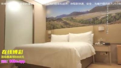 【壹屌寻花】剧情跌宕起伏，对白精彩有趣，操到外围小姐姐肚子痛