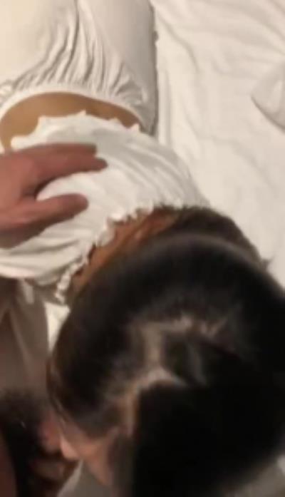 西安乖巧女友穿着睡衣来求操