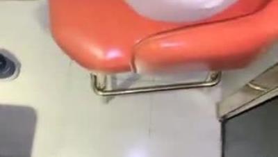 【Avove】挑战KTV啪啪，包间外人来人往，美酒佳人作伴，音乐声中洗手间来一发，无套内射共享鱼水之欢的高潮快感