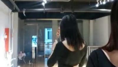 完美身材网红御姐【污污的舞蹈老师】超大胆刺激 约炮小鲜肉在练舞厅激情啪啪操 呻吟浪叫声绕梁环绕