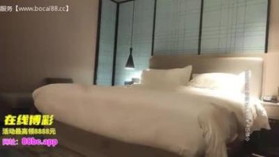 近期最淫荡，没有之一【文轩探花】兼职瑜伽教练，这小舌头真灵活，挑战最近镜头距离拍摄，遇到对手了干得激情四射