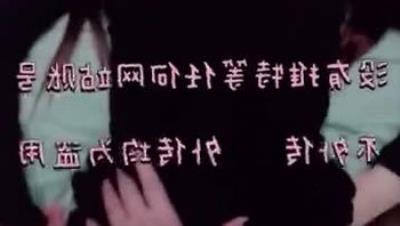 劲爆极品美少女女神【小情趣】开档牛仔迷情，极致身段御姐撞击蜜臀刮擦白虎阴户特别带感