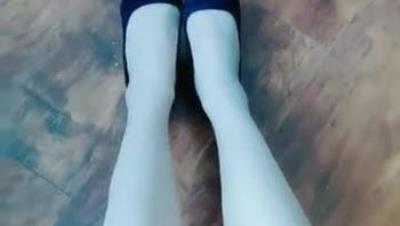 美少妇勾引工地农民工大叔到酒店啪啪啪，遇到白硕圆润又柔软的大奶子 今天不去搬砖也值得了 大叔如同野兽般疯狂扑食