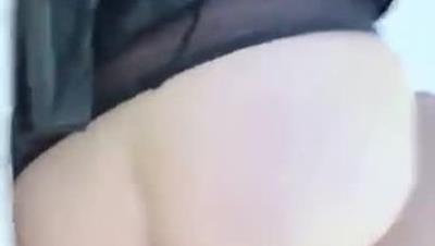 【不见星空】调教爆裂黑丝狗链女仆 窗台干趴女神让全小区都看见淫贱人型宠物