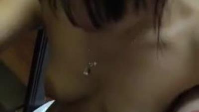 00年小炮友灌醉尽情发泄 各种玩弄 深喉灌肠 摁倒沙发疯狂深喉口爆 最后干吐了 完美露脸