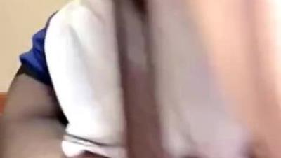 推特网红骚话福利女神【许愿】空姐制服诱惑激情演绎勾引小哥哥，丝袜插穴沾满淫水蹂躏粉穴不断吟叫