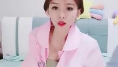 米拉和主人的幸福生活 今晚玩制服诱惑护士装，性感黑丝红唇吊带内裤，多次喷水