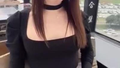 肤白貌美的TS张思妮商场无内露出仙女棒 女厕自摸高潮透出丝袜射好多