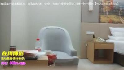 91沈先森短裙文静可以亲嘴外围美女 换上全套学生制服黑丝 抱起来猛操堪比打桩机