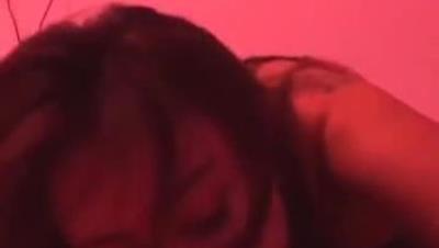 在家约操纹身漂亮妹子 喜欢爸爸的鸡巴吗 喜欢 身材苗条 逼毛稀疏