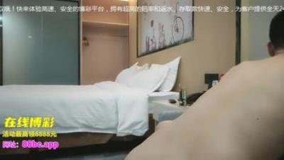 【 小 馬 尋 花 】 重 金 忽 悠 足 浴 小 姐 姐 ， 外 圍 的 價 格 ， 享 受 良 家 的 肉 體 ， 苗 條 美 腿 ， 身 姿 曼 妙 ， 角 度 變 化 眼 花 缭 亂