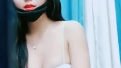 渣 女 來 襲 戶 外 勾 搭 小 哥 激 情 啪 啪 ， 人 特 騷 ， 讓 小 哥 草 了 騷 穴 還 菊 花 ， 口 交 帶 味 的 雞 巴