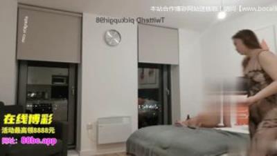 【 重 磅 來 襲 】 專 約 女 神 『 pickugirl』 最 新 付 費 新 作 - 約 操 高 顔 值 黑 絲 美 乳 車 模   各 種 抽 插 舔 玩 操